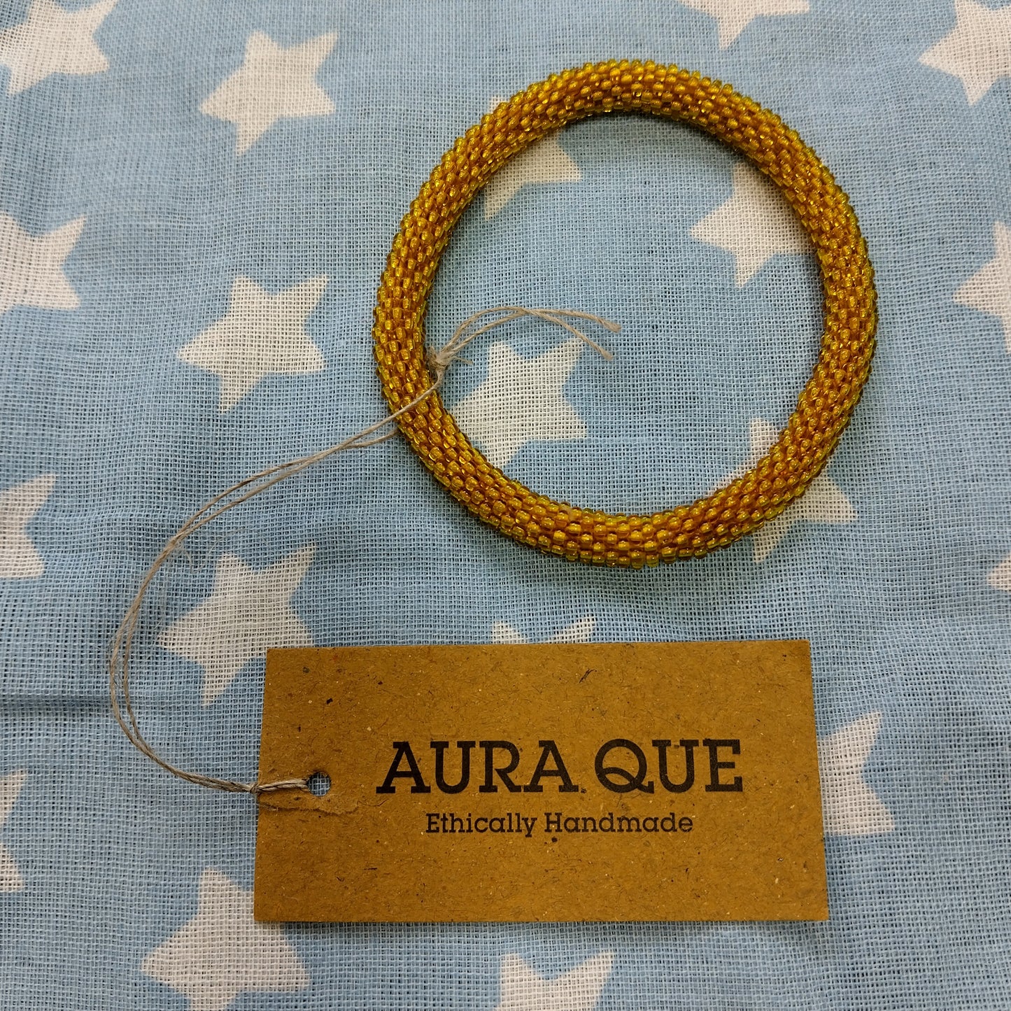 Aura Que Glass Bead Bangle
