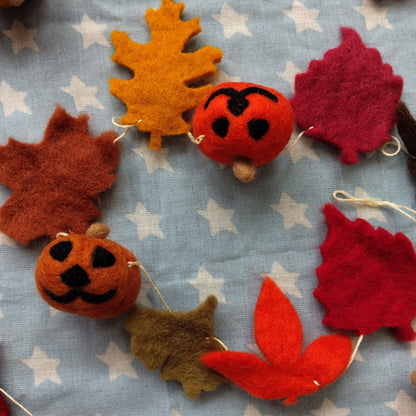 Felt Pumpkin & Leaves Autumn Garland